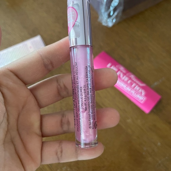NIB Too Faced Lip Injection Maximum Plump Extra Strength Lip Plumper Gloss - Picture 6 of 10